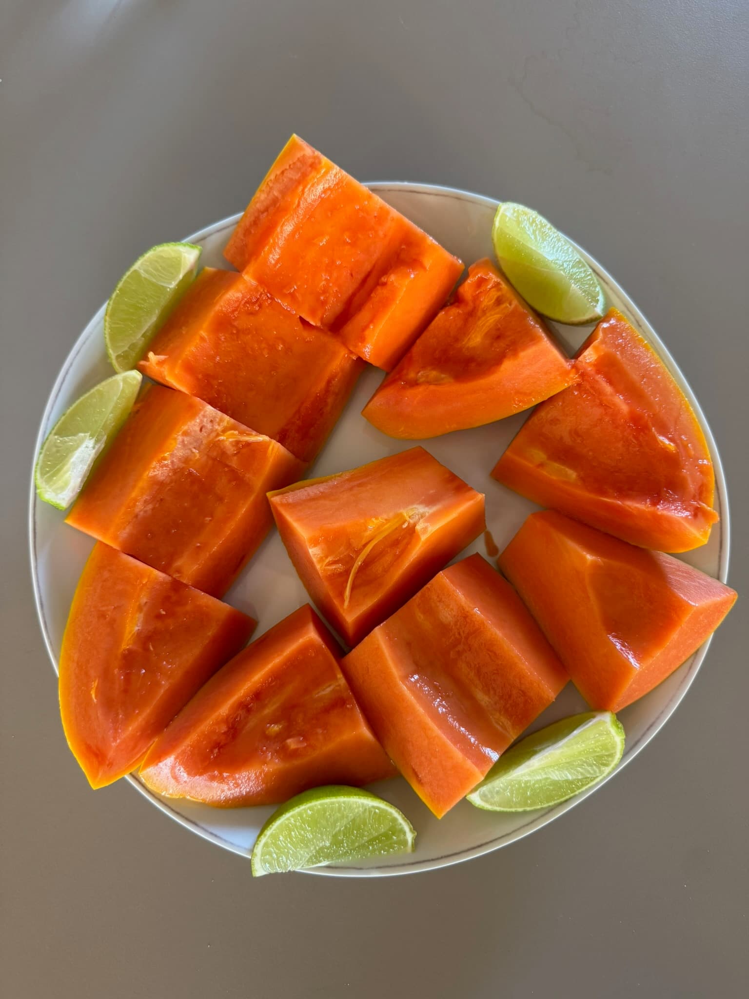 Papaya with lime